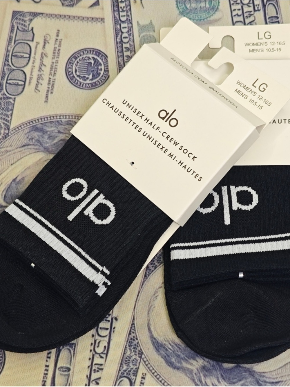 ALO Yoga Black and White Unisex Half-Crew Athletic Socks